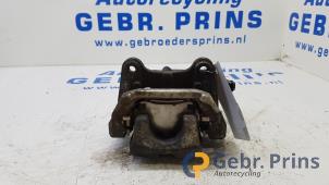 Gebruikte Remklauw (Tang) links-achter Toyota RAV4 (A5) 2.5 Hybrid 16V AWD Prijs € 200,00 Margeregeling aangeboden door Autorec. Gebr. Prins b.v.