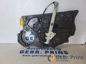 Gebruikte Ruitmechaniek 4Deurs links-voor Mazda CX-5 II (KF) 2.0 SkyActiv-G 165 16V 2WD Prijs € 50,00 Margeregeling aangeboden door Autorec. Gebr. Prins b.v.