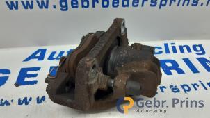 Begagnade Främre bromsok, vänster Volvo S60 I (RS/HV) 2.4 20V 140 Pris € 30,00 Marginaltabell erbjuds av Autorec. Gebr. Prins b.v.