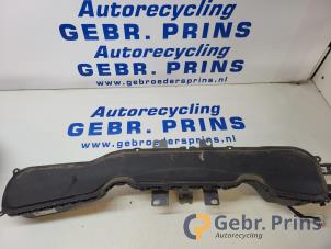 Gebruikte Voetgangers airbag Volvo V40 (MV) 2.0 D2 16V Prijs € 100,00 Margeregeling aangeboden door Autorec. Gebr. Prins b.v.