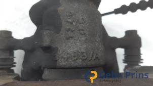 Używane Zacisk hamulcowy prawy tyl Peugeot Expert (V1/VA/VB/VE/VF/VT/VY) 1.6 Blue HDi 115 Cena € 48,40 Z VAT oferowane przez Autorec. Gebr. Prins b.v.