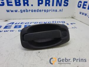 Begagnade Handtag, skjutdörr, höger Fiat Doblo Cargo (263) 1.6 D Multijet Pris € 20,00 Marginaltabell erbjuds av Autorec. Gebr. Prins b.v.