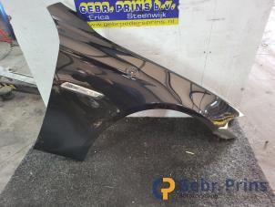 Gebruikte Spatbord rechts-voor BMW 5 serie Touring (F11) 525d 24V Prijs € 100,00 Margeregeling aangeboden door Autorec. Gebr. Prins b.v.