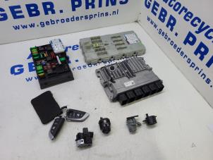 Begagnade Tändningslås + dator BMW 5 serie (G30) 523d 2.0 TwinPower Turbo 16V Pris € 350,00 Marginaltabell erbjuds av Autorec. Gebr. Prins b.v.