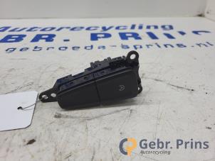 Used Start/stopp-brytare Ford Focus 3 Wagon 1.5 TDCi Price € 10,00 Margin scheme offered by Autorec. Gebr. Prins b.v.