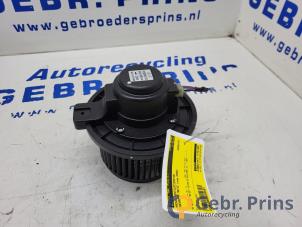 Używane Silnik wentylatora nagrzewnicy Chevrolet Matiz (M200) 0.8 S,SE Cena € 20,00 Procedura marży oferowane przez Autorec. Gebr. Prins b.v.