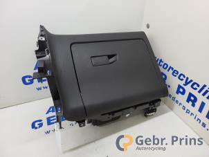 Używane Schowek w desce rozdzielczej Citroen Berlingo 1.6 BlueHDI 75 Cena € 42,35 Z VAT oferowane przez Autorec. Gebr. Prins b.v.