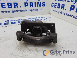 Gebruikte Remklauw (Tang) rechts-voor Citroen Berlingo 1.6 BlueHDI 75 Prijs € 48,40 Inclusief btw aangeboden door Autorec. Gebr. Prins b.v.