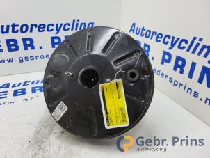 Gebruikte Rembekrachtiger Volkswagen Golf VII Variant (AUVV) 1.5 TSI Evo BMT 16V Prijs € 50,00 Margeregeling aangeboden door Autorec. Gebr. Prins b.v.