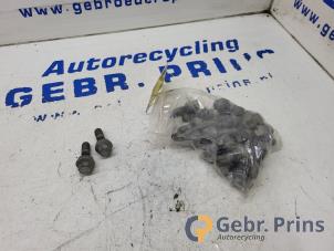 Gebruikte Wielbouten set Mercedes Sprinter 3,5t (906.63) 316 CDI 16V Prijs € 24,20 Inclusief btw aangeboden door Autorec. Gebr. Prins b.v.