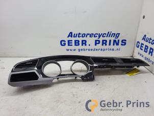 Begagnade Instrumentbräda, del Volkswagen Touran (5T1) 2.0 TDI 150 Pris € 75,00 Marginaltabell erbjuds av Autorec. Gebr. Prins b.v.