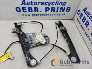 Begagnade Fönstermekanism, 4-dörrars, höger fram Mercedes C (W203) 2.2 C-200 CDI 16V Pris € 25,00 Marginaltabell erbjuds av Autorec. Gebr. Prins b.v.