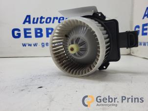 Gebruikte Kachel Ventilatiemotor Suzuki Vitara (LY/MY) 1.6 16V VVT Prijs € 50,00 Margeregeling aangeboden door Autorec. Gebr. Prins b.v.