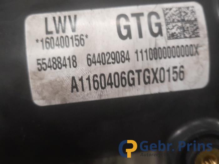 Motor från en Opel Astra K 1.6 CDTI 110 16V 2016