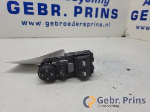 Używane Przelacznik elektrycznej szyby Peugeot Expert (V1/VA/VB/VE/VF/VT/VY) 1.5 BlueHDi 100 Cena € 36,30 Z VAT oferowane przez Autorec. Gebr. Prins b.v.