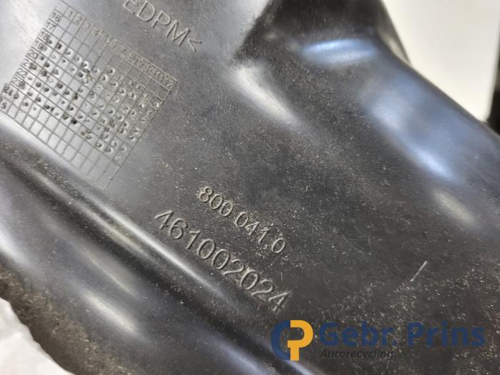 Isolering, hjulhus från en Opel Crossland (X) 1.2 Turbo 12V 2024