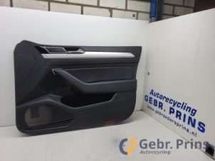 Używane Tapicerka drzwi prawych przednich wersja 4-drzwiowa Volkswagen Passat Variant (3G5) 1.4 GTE 16V Cena € 75,00 Procedura marży oferowane przez Autorec. Gebr. Prins b.v.