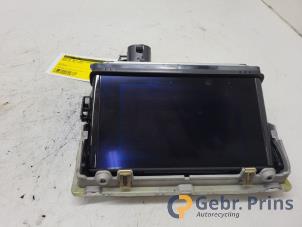 Używane Wyswietlacz jednostki multimedialnej Audi A3 Sportback (8VA/8VF) 1.4 TFSI 16V Cena € 125,00 Procedura marży oferowane przez Autorec. Gebr. Prins b.v.