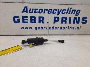 Gebruikte Koppeling Hoofd Cilinder Mercedes A (W176) 1.6 A-180 16V Prijs € 25,00 Margeregeling aangeboden door Autorec. Gebr. Prins b.v.