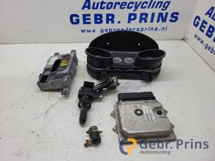 Używane Stacyjka + sterownik Fiat Punto Evo (199) 1.3 JTD Multijet 85 16V Euro 5 Cena € 125,00 Procedura marży oferowane przez Autorec. Gebr. Prins b.v.