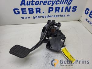 Używane Pedal hamulca Tesla Model 3 Long Range 72kWh Cena € 75,00 Procedura marży oferowane przez Autorec. Gebr. Prins b.v.