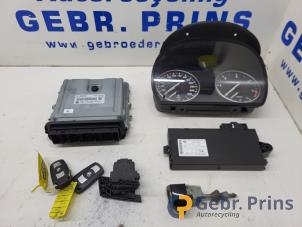 Gebruikte Contactslot + computer BMW 3 serie (E90) 320d 16V Corporate Lease Prijs € 150,00 Margeregeling aangeboden door Autorec. Gebr. Prins b.v.