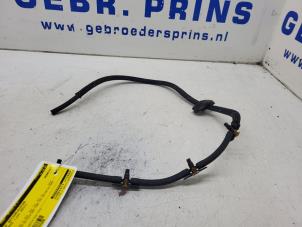 Gebruikte Brandstof retourleiding BMW 3 serie (E90) 320d 16V Corporate Lease Prijs € 15,00 Margeregeling aangeboden door Autorec. Gebr. Prins b.v.