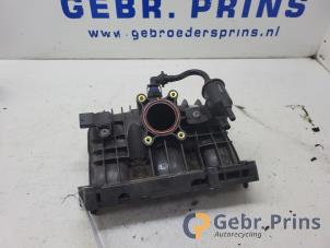 Używane Kolektor dolotowy Opel Astra K Sports Tourer 1.0 Turbo 12V Cena € 50,00 Procedura marży oferowane przez Autorec. Gebr. Prins b.v.