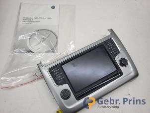 Begagnade Navigeringsdisplay Volkswagen Polo V (6R) 1.0 TSI 12V BlueMotion Pris € 225,00 Marginaltabell erbjuds av Autorec. Gebr. Prins b.v.