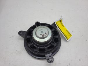 Gebruikte Luidspreker Volvo V60 I (FW/GW) 2.0 D3 20V Prijs € 20,00 Margeregeling aangeboden door Autorec. Gebr. Prins b.v.