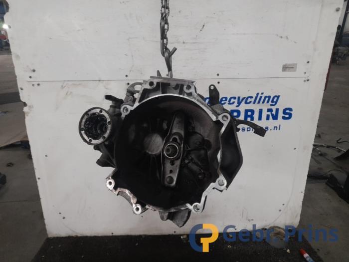 Versnellingsbak van een Seat Cordoba (6L2) 1.4 16V 2005
