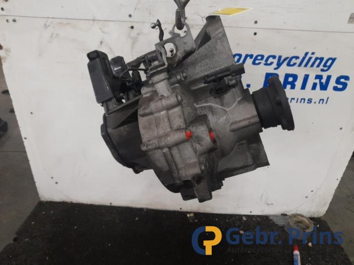 Versnellingsbak van een Seat Cordoba (6L2) 1.4 16V 2005