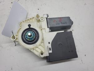 Begagnade Motor, dörrfönster Seat Leon (1P1) 2.0 TFSI 16V Pris € 20,00 Marginaltabell erbjuds av Autorec. Gebr. Prins b.v.