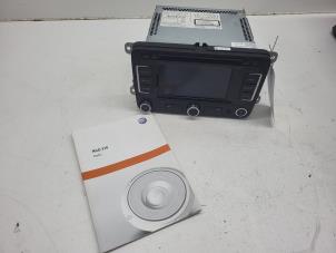 Begagnade CD-spelare med radio Volkswagen Scirocco (137/13AD) 1.4 TSI 122 16V Pris € 275,00 Marginaltabell erbjuds av Autorec. Gebr. Prins b.v.