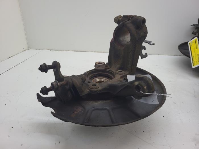 Spindel, höger fram från en Seat Leon (1P1) 2.0 TFSI 16V 2006