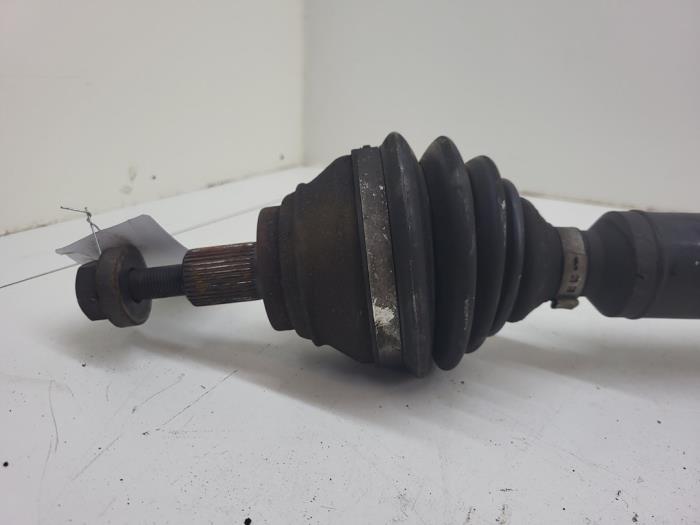 Drivaxel, höger fram från en Seat Leon (1P1) 2.0 TFSI 16V 2006