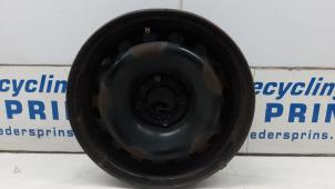 Begagnade Hjul Renault Twingo II (CN) 1.2 16V Pris € 20,00 Marginaltabell erbjuds av Autorec. Gebr. Prins b.v.