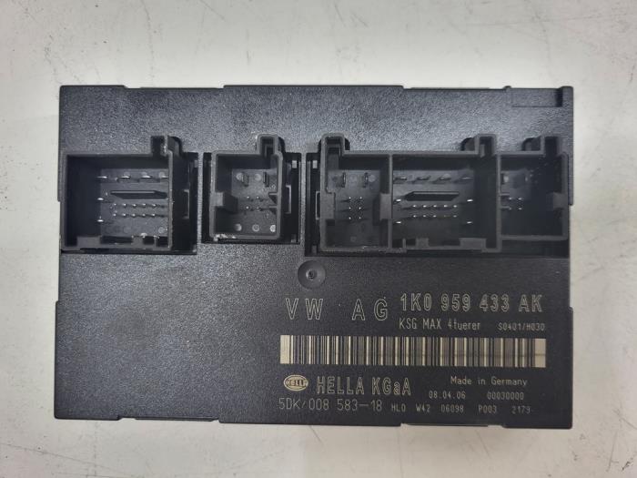 Tändningslås + dator från en Seat Leon (1P1) 2.0 TFSI 16V 2006