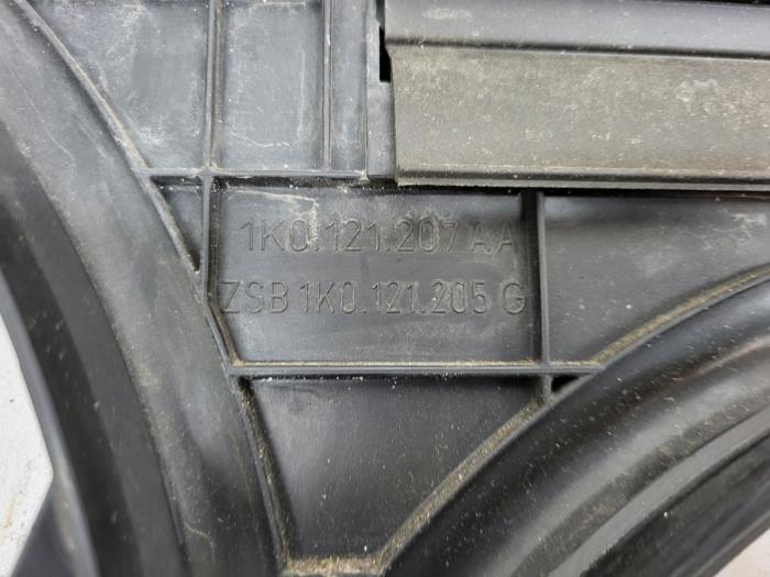 Kylfläkt från en Seat Leon (1P1) 2.0 TFSI 16V 2006