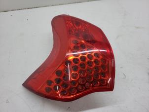 Gebruikte Achterlicht links Peugeot 3008 I (0U/HU) 1.6 VTI 16V Prijs € 60,00 Margeregeling aangeboden door Autorec. Gebr. Prins b.v.