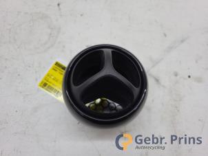 Begagnade Luftmunstycke, instrumentbräda Smart Forfour (453) 1.0 12V Pris € 15,00 Marginaltabell erbjuds av Autorec. Gebr. Prins b.v.