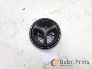 Begagnade Luftmunstycke, instrumentbräda Smart Forfour (453) 1.0 12V Pris € 15,00 Marginaltabell erbjuds av Autorec. Gebr. Prins b.v.