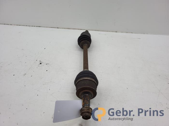 Homokineetas links-voor van een Ford Ka II 1.2 2010