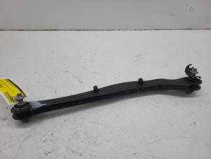 Begagnade Bakre undre gaffelben, vänster BMW 2 serie Gran Tourer (F46) 220i 2.0 TwinPower Turbo 16V Pris € 30,00 Marginaltabell erbjuds av Autorec. Gebr. Prins b.v.