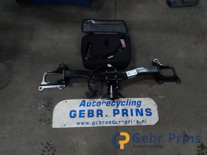 Dragkrok från en Tesla Model 3 RWD 60 kWh 2024