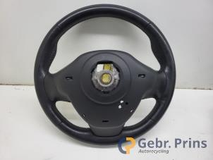 Używane Kierownica Renault Captur (2R) 0.9 Energy TCE 12V Cena € 75,00 Procedura marży oferowane przez Autorec. Gebr. Prins b.v.