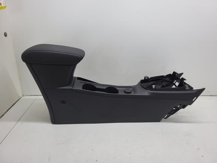 Armstöd från en Opel Astra K 1.0 Turbo 12V 2016