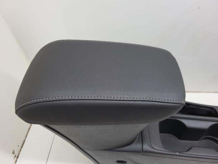 Armstöd från en Opel Astra K 1.0 Turbo 12V 2016