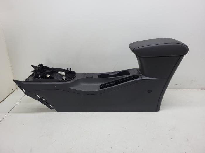 Armstöd från en Opel Astra K 1.0 Turbo 12V 2016