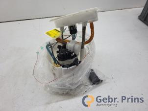 Używane Mechaniczna pompa paliwa Mini Mini (F56) 1.5 12V Cooper Cena € 125,00 Procedura marży oferowane przez Autorec. Gebr. Prins b.v.